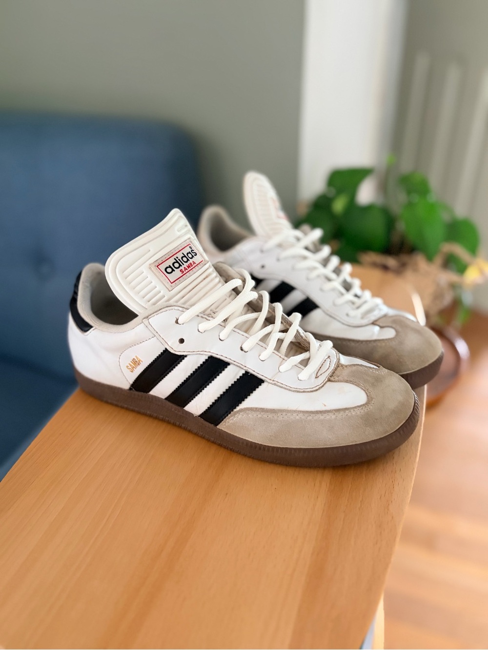 Adidas Samba Classic Indoor Soccer Shoes Women’s 9 White Black Gum gorpcore